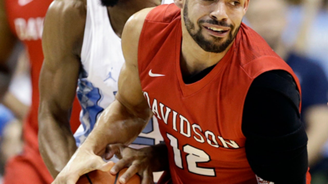 No. 7 North Carolina holds off Davidson 83-74